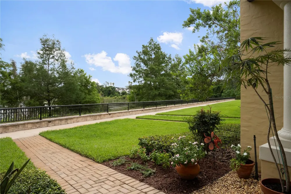 1132 CHARMING STREET Maitland, FL 32751