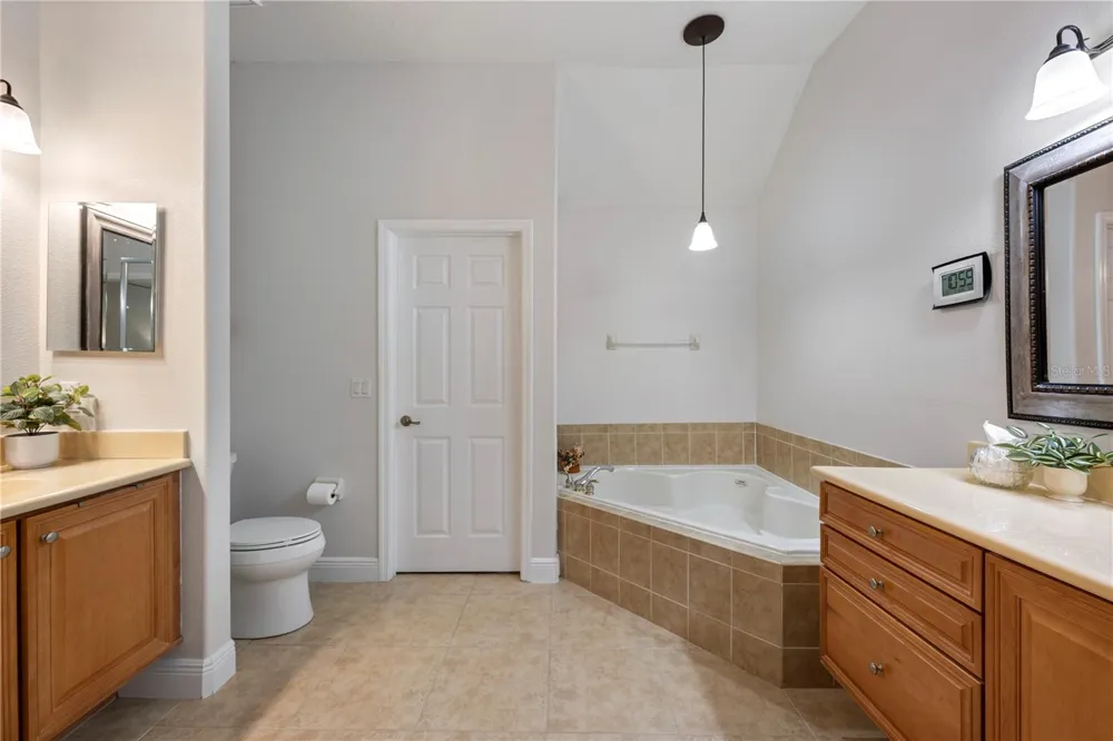 1132 CHARMING STREET Maitland, FL 32751