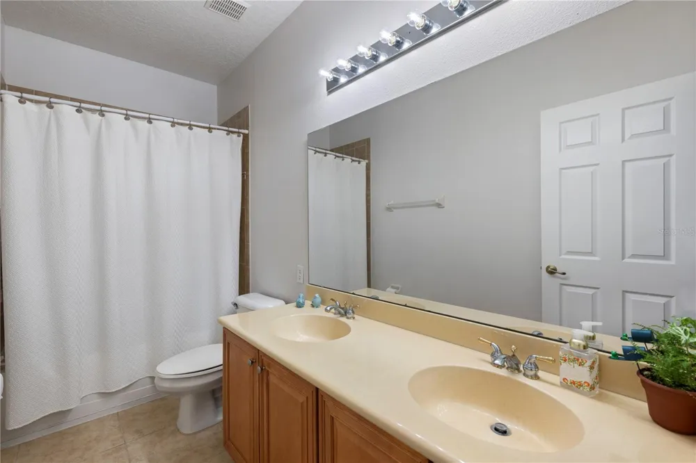 1132 CHARMING STREET Maitland, FL 32751