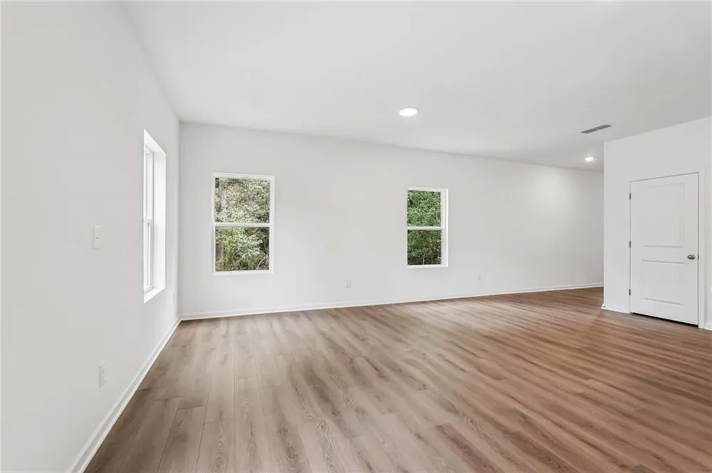 316 Dearborn Drive Cartersville, GA 30120