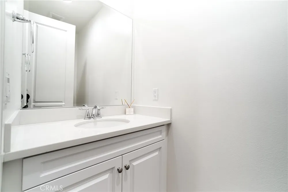 350 Catalina Brea, CA 92821
