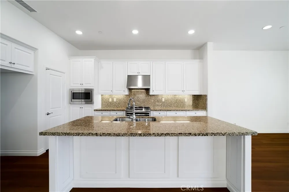 350 Catalina Brea, CA 92821
