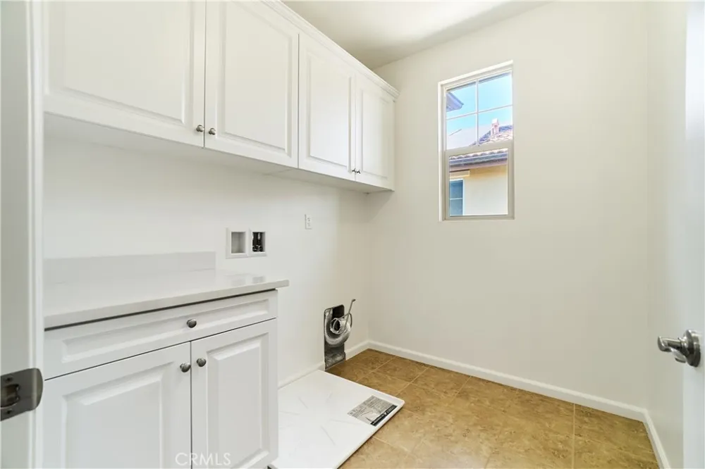 350 Catalina Brea, CA 92821