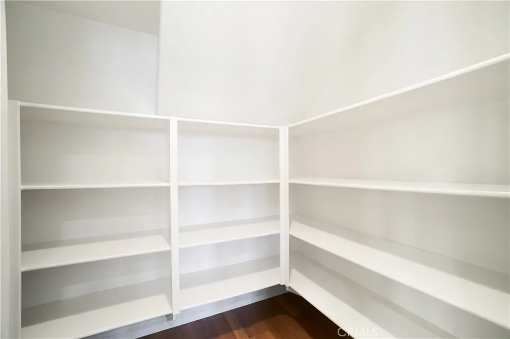 350 Catalina Brea, CA 92821