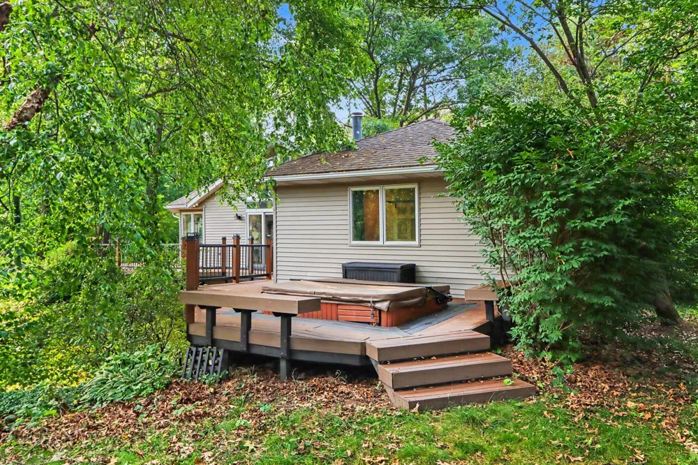 28284 62nd Avenue Antwerp Township, MI 49065