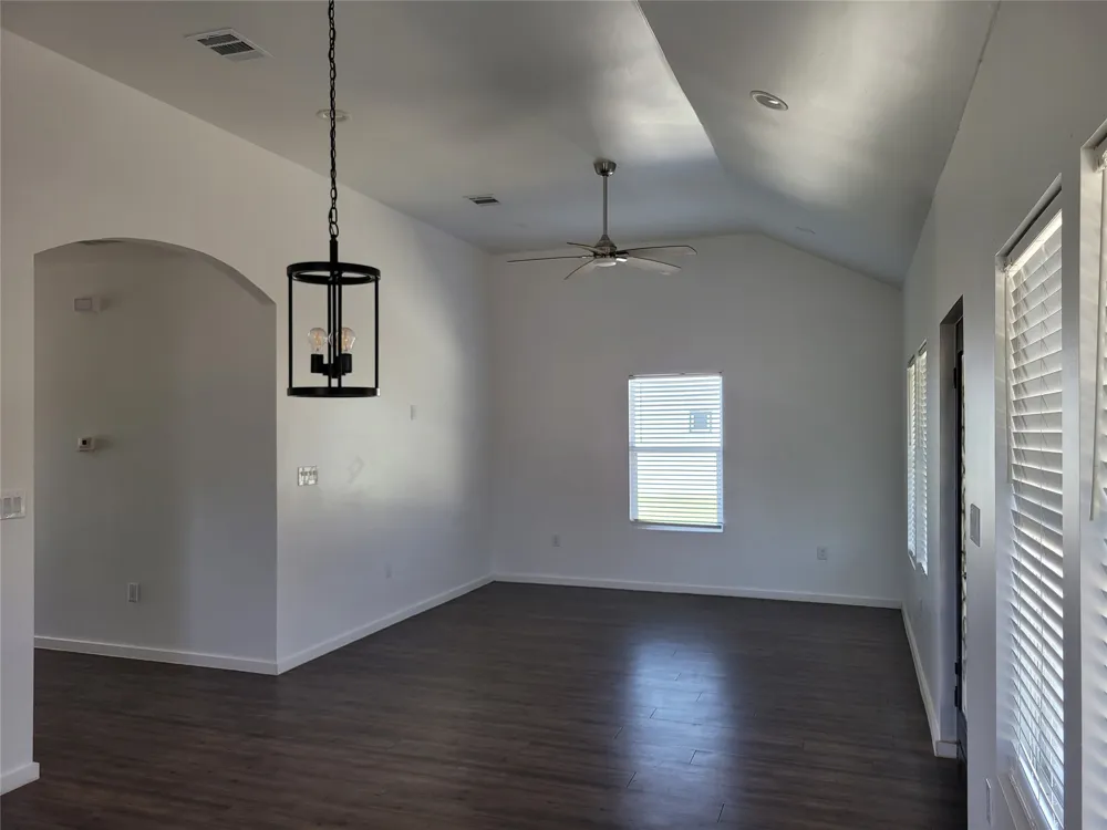 577 County Road 422 B Road Stockdale, TX 78160