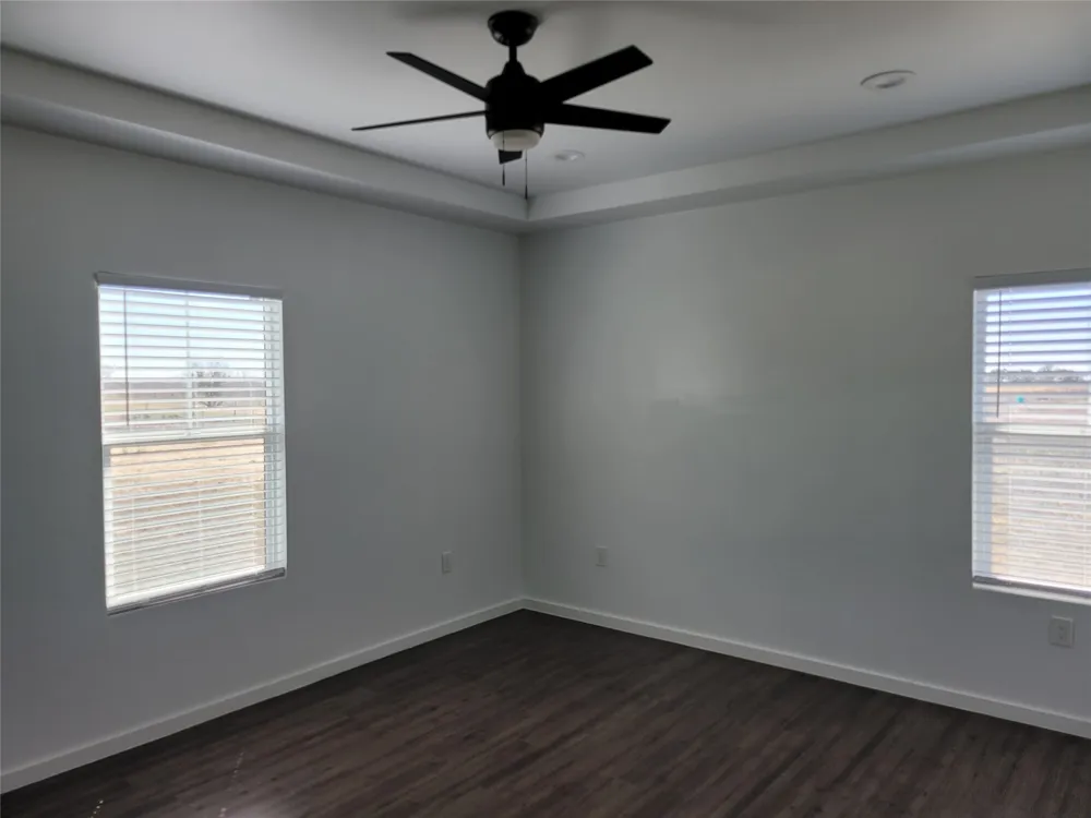 577 County Road 422 B Road Stockdale, TX 78160