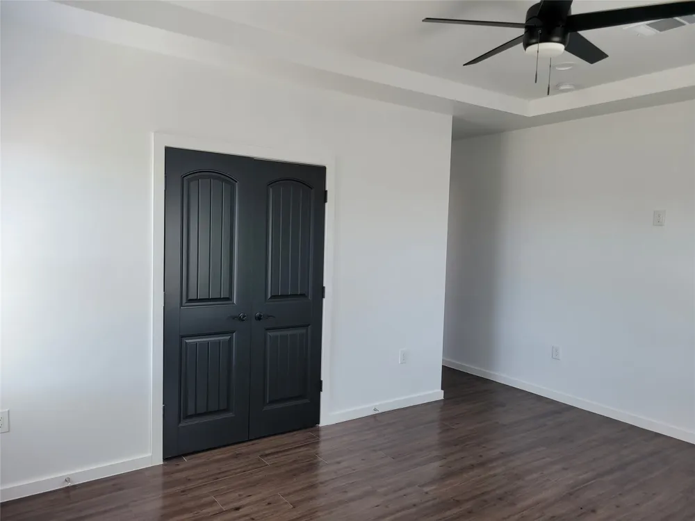 577 County Road 422 B Road Stockdale, TX 78160
