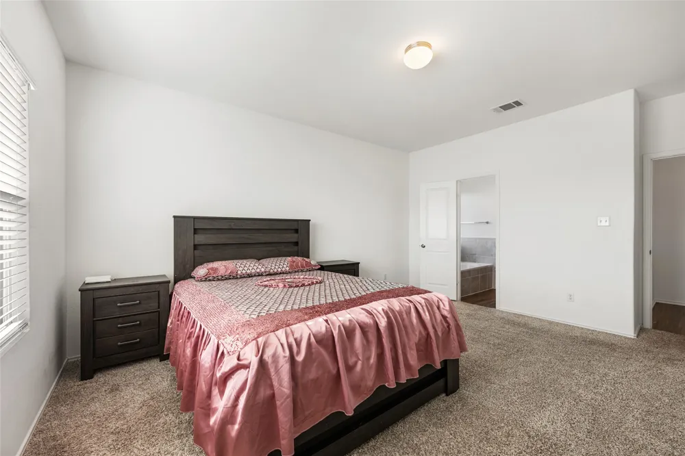 132 Joe Kidd Lane Jarrell, TX 76537