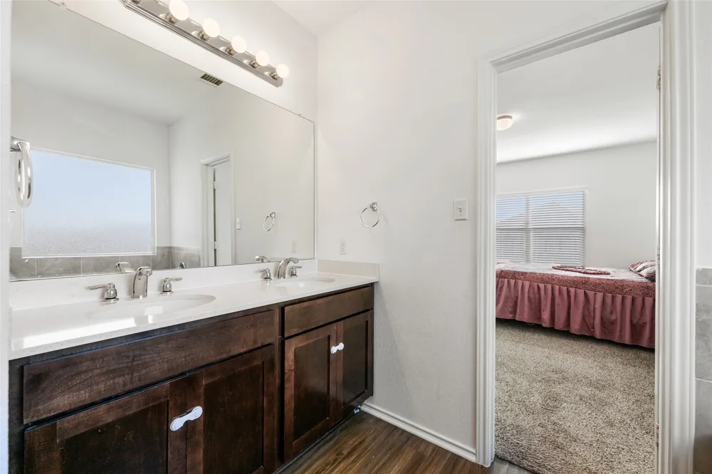 132 Joe Kidd Lane Jarrell, TX 76537