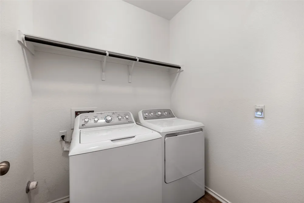 132 Joe Kidd Lane Jarrell, TX 76537