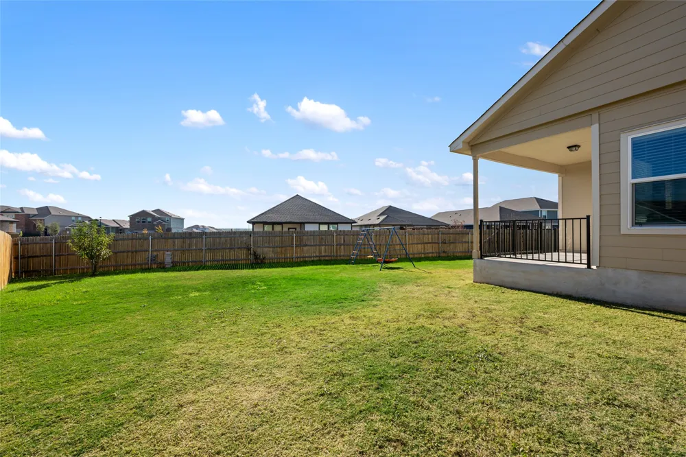 132 Joe Kidd Lane Jarrell, TX 76537