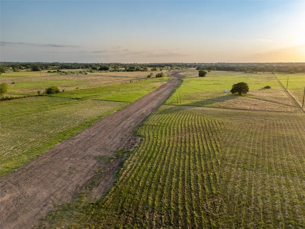 300 County Road 1475 Alvord, TX 76225
