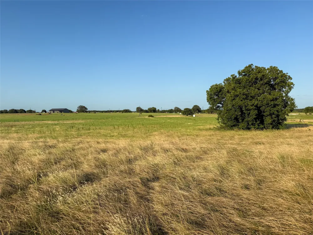 300 County Road 1475 Alvord, TX 76225