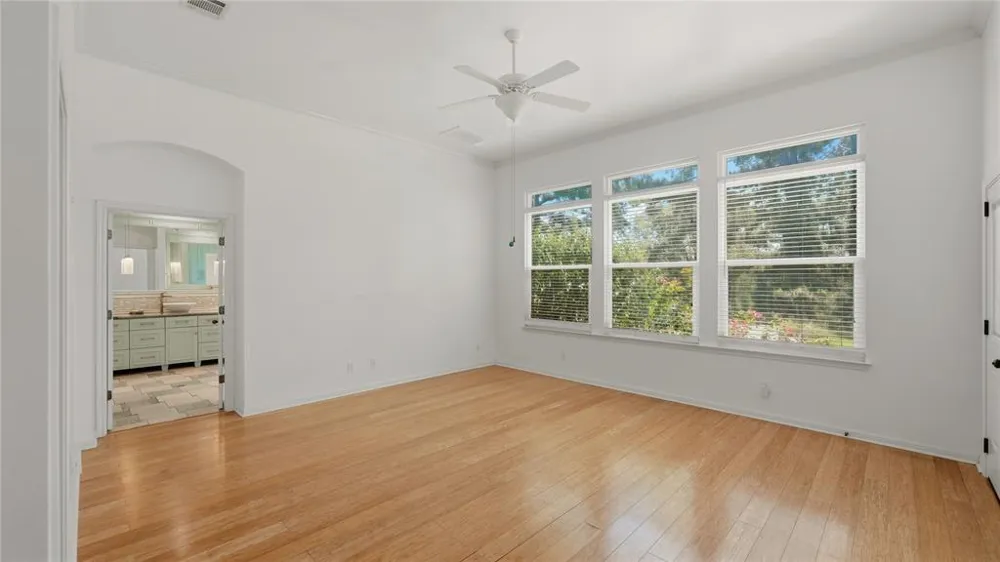 379 Matthew Cove Bastrop, TX 78602