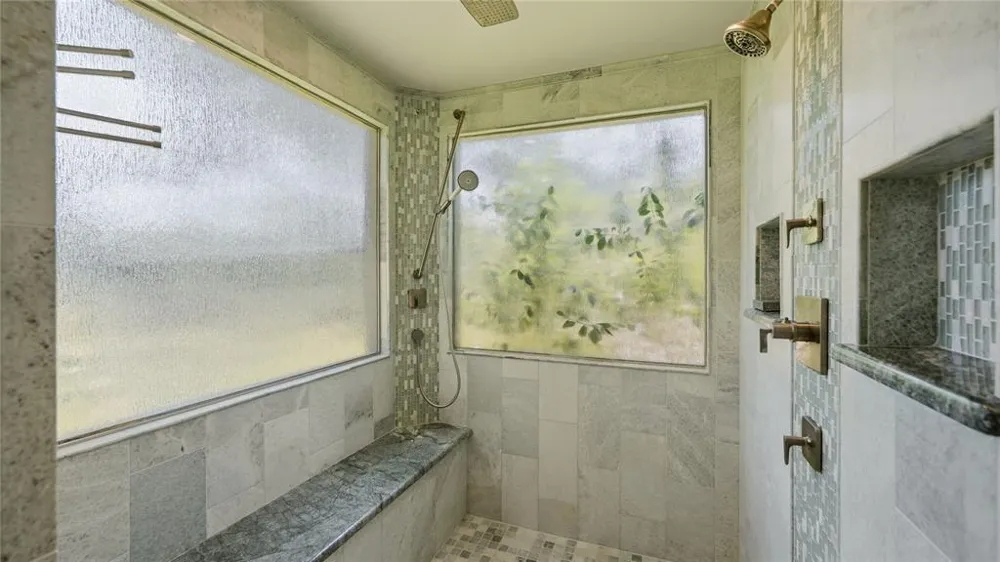 379 Matthew Cove Bastrop, TX 78602
