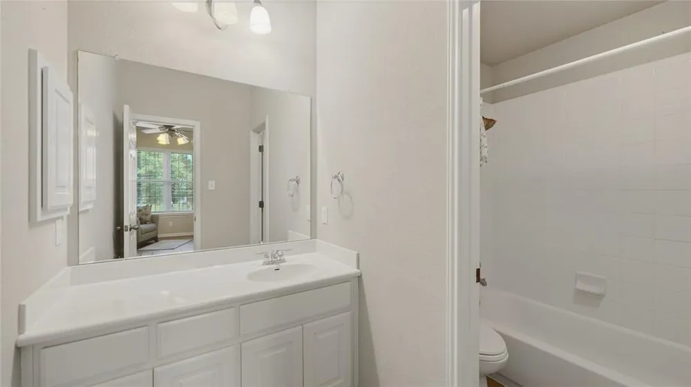 379 Matthew Cove Bastrop, TX 78602