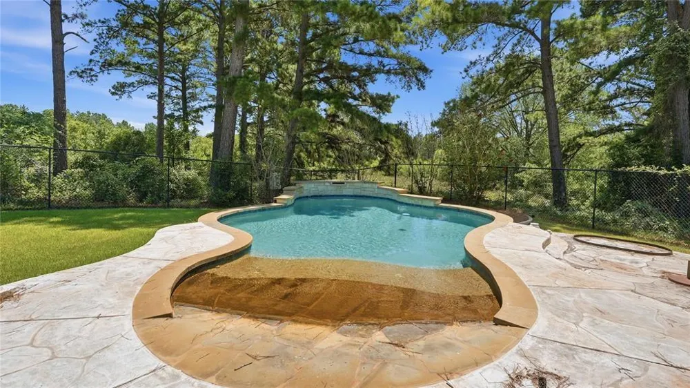 379 Matthew Cove Bastrop, TX 78602