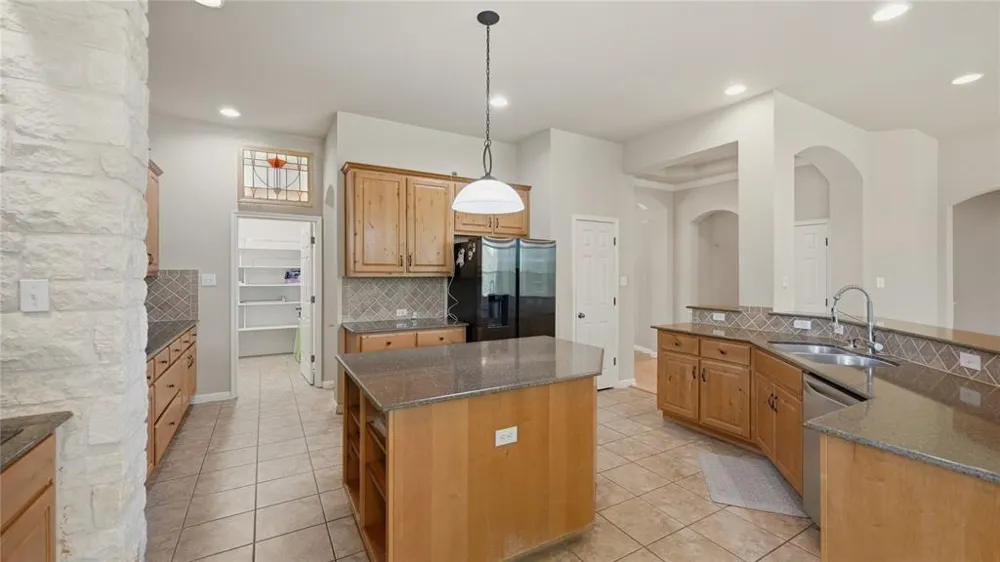 379 Matthew Cove Bastrop, TX 78602