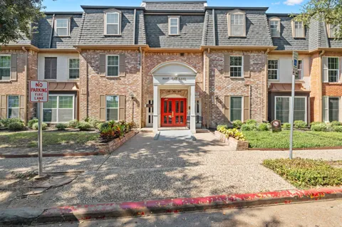 355 Post Oak Lane #742