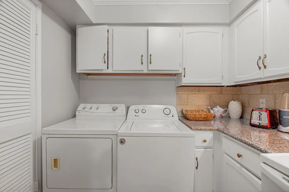 355 Post Oak Lane #742 Houston, TX 77024