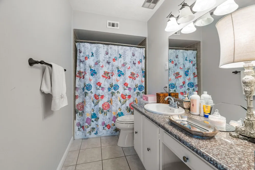 355 Post Oak Lane #742 Houston, TX 77024