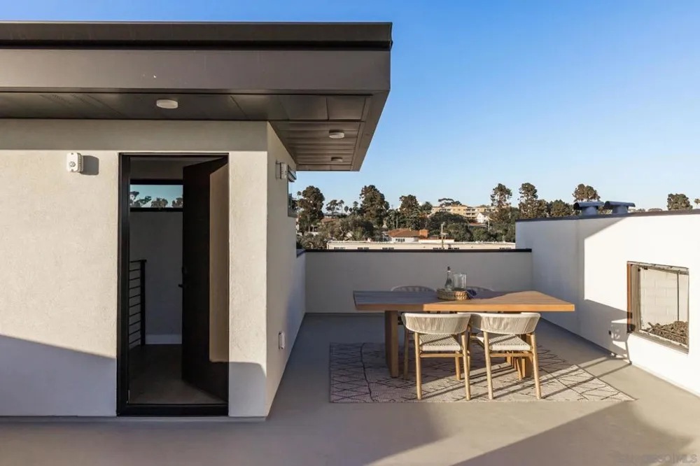 505 Freeman Street #202 Oceanside, CA 92054