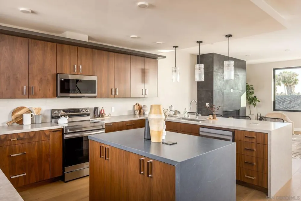 505 Freeman Street #202 Oceanside, CA 92054