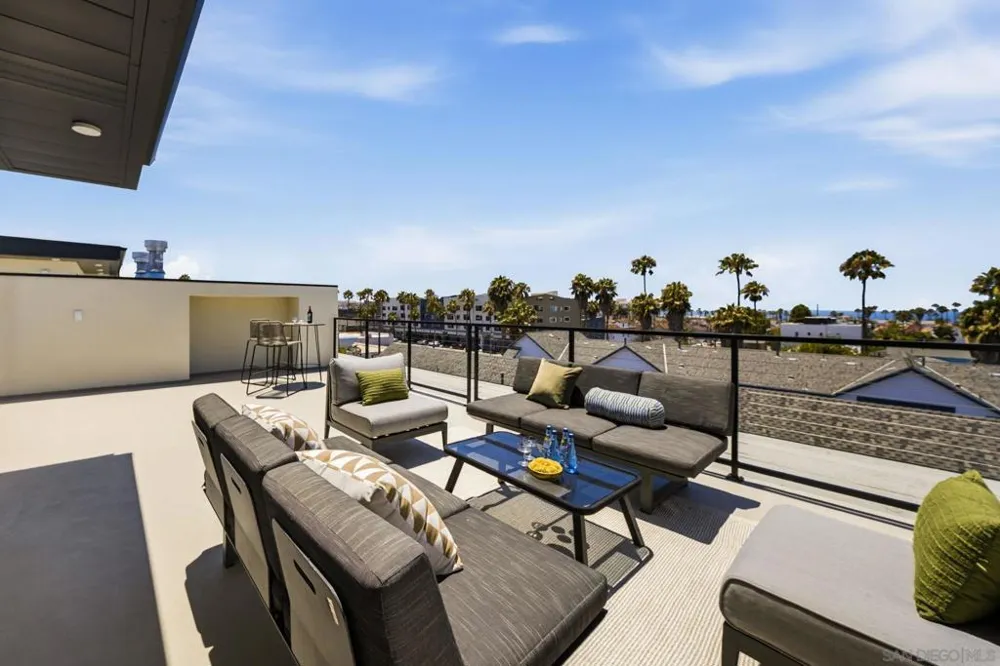 505 Freeman Street #202 Oceanside, CA 92054
