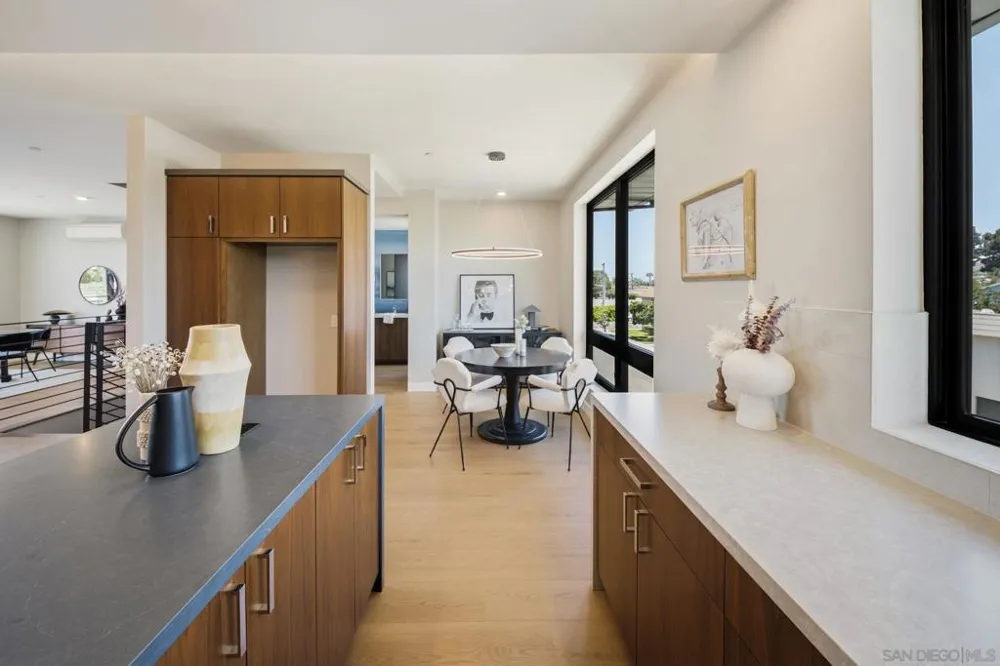 505 Freeman Street #202 Oceanside, CA 92054