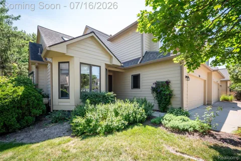 2039 Bancroft Drive