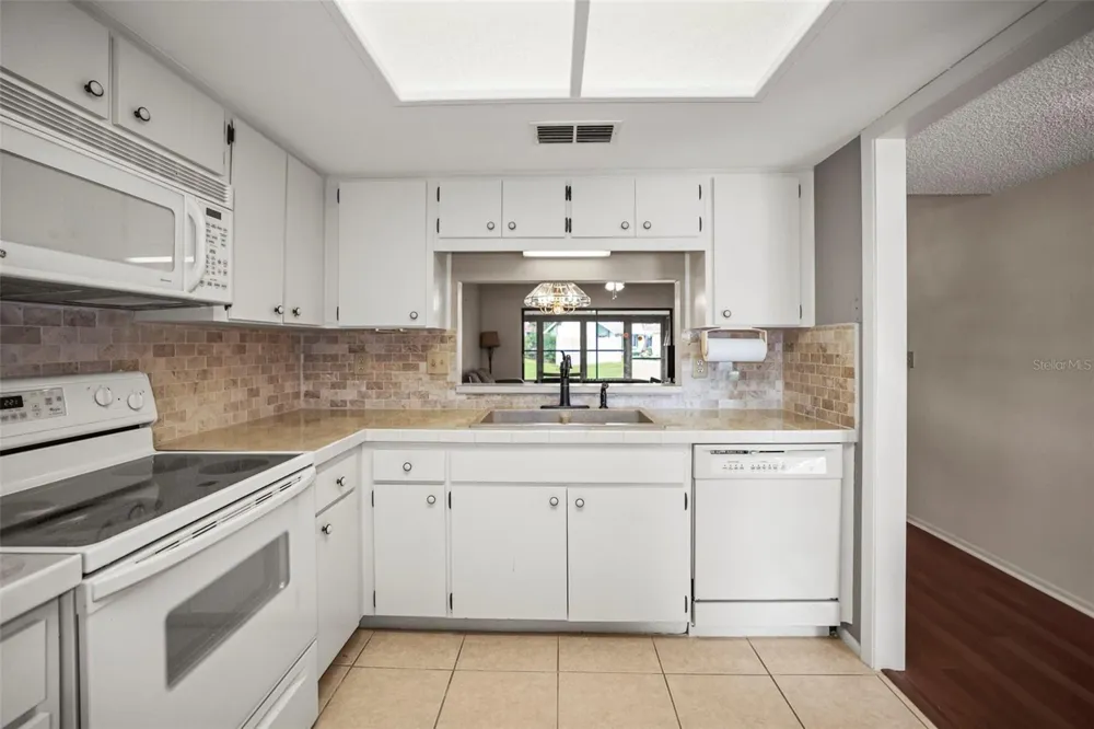 2556 ROYAL PINES CIRCLE #13-C Clearwater, FL 33763