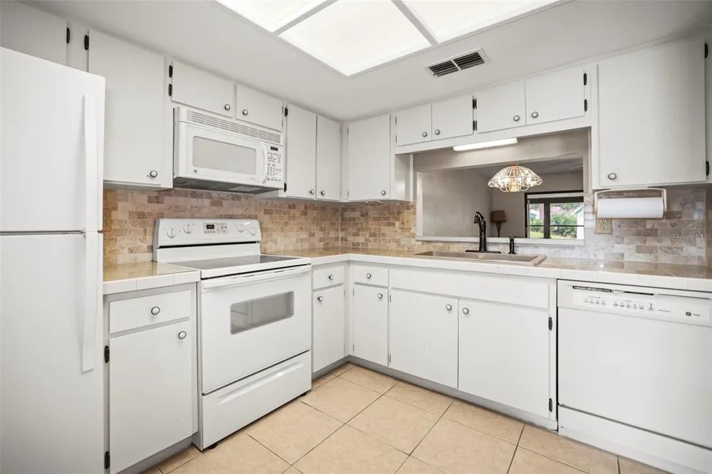 2556 ROYAL PINES CIRCLE #13-C Clearwater, FL 33763