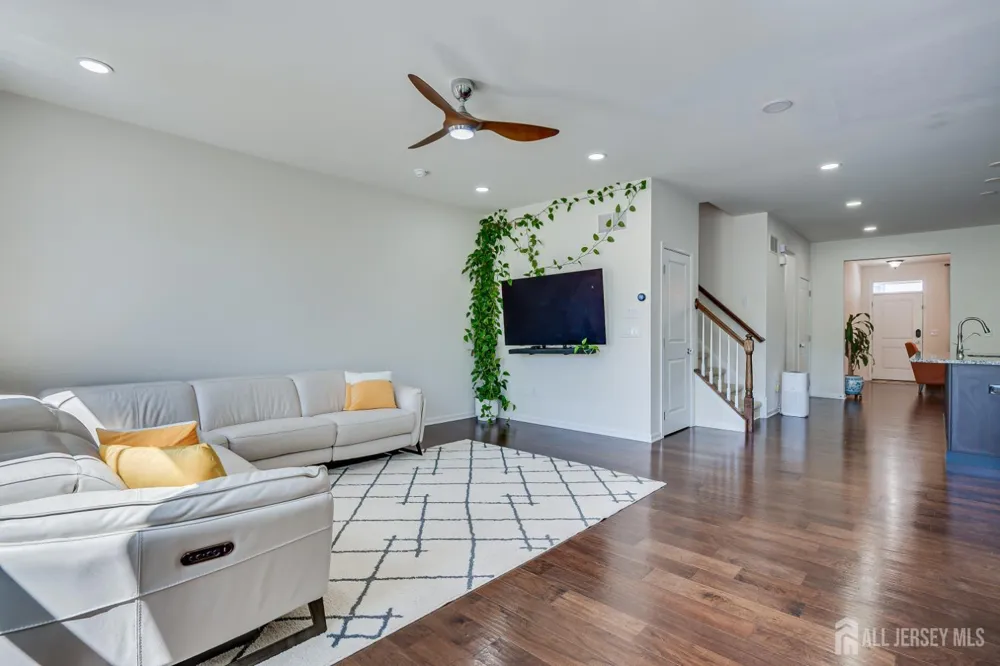 14 Hyacinth Lane Monroe, NJ 08831