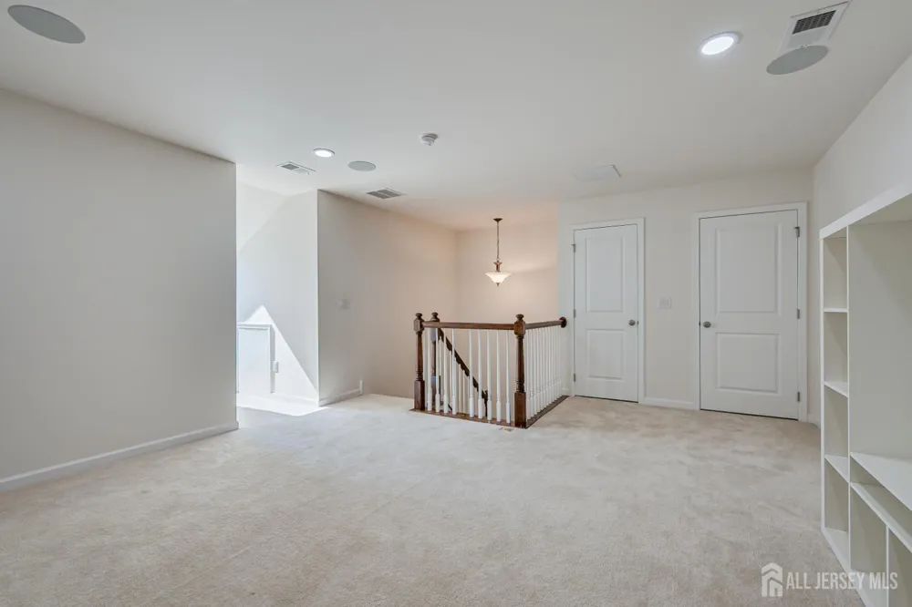 14 Hyacinth Lane Monroe, NJ 08831