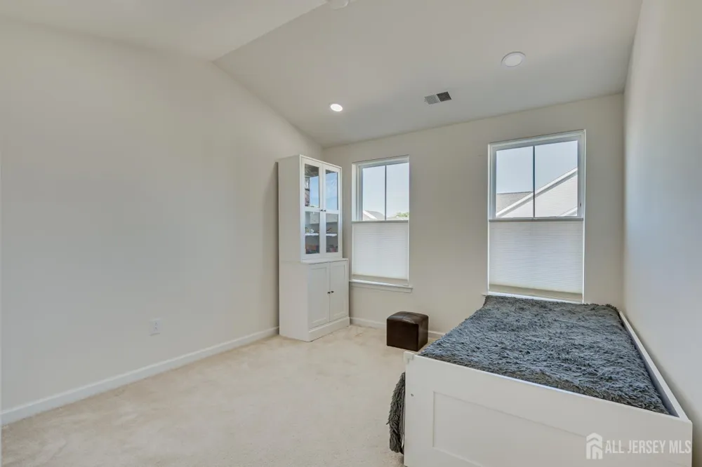 14 Hyacinth Lane Monroe, NJ 08831
