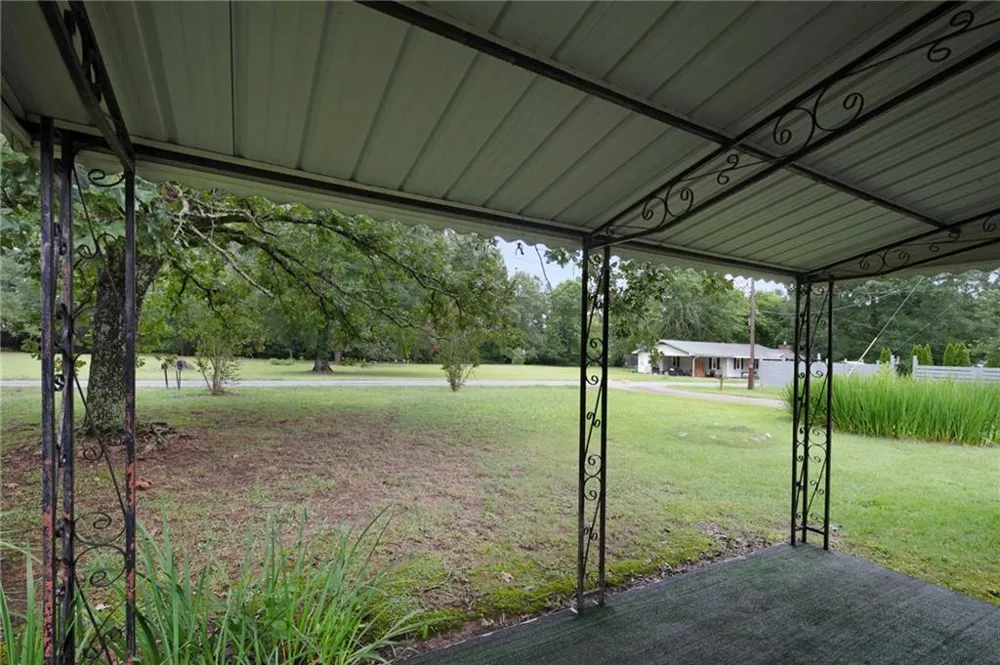 154 County Line Road Plainville, GA 30733