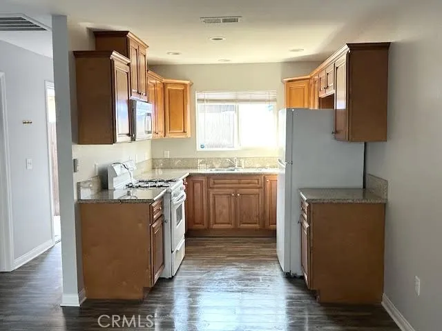 1265 Olive Tree Lane #C Hemet, CA 92543