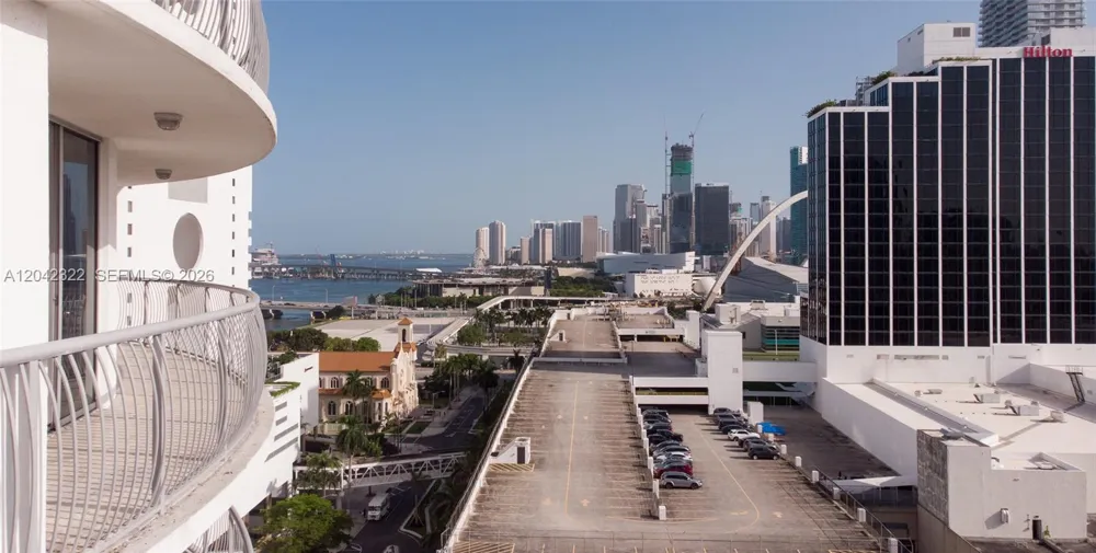 1750 Bayshore Dr #1814 Miami, FL 33132