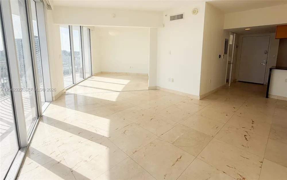1750 Bayshore Dr #1814 Miami, FL 33132