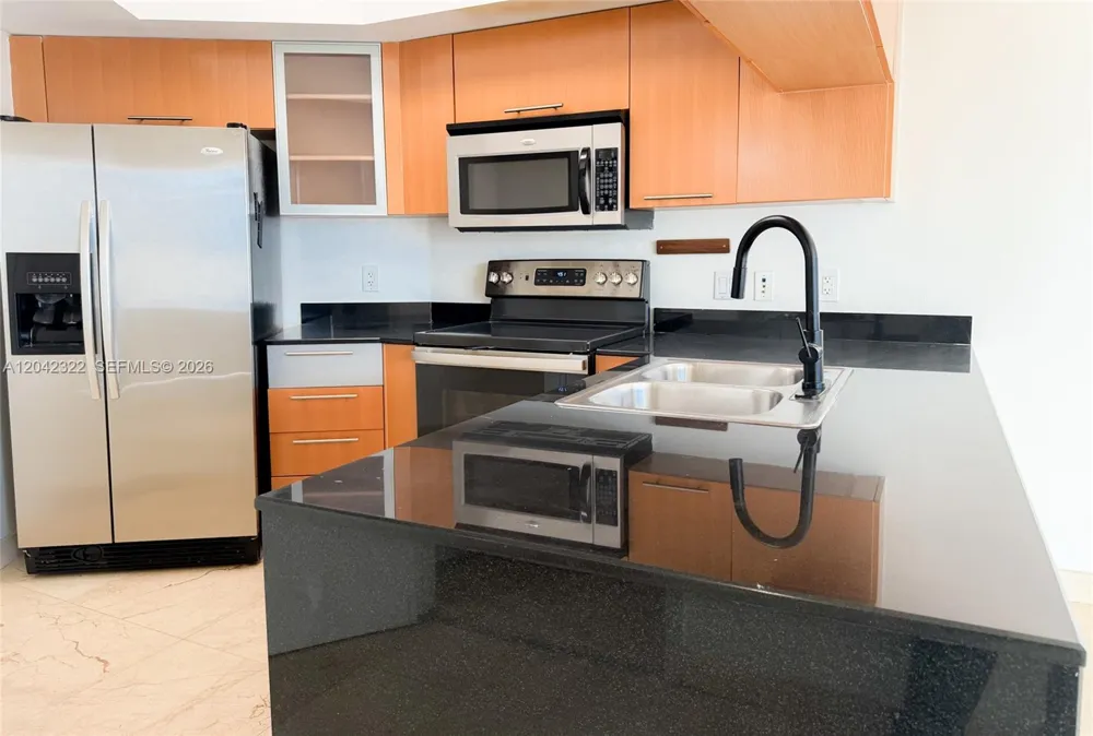 1750 Bayshore Dr #1814 Miami, FL 33132