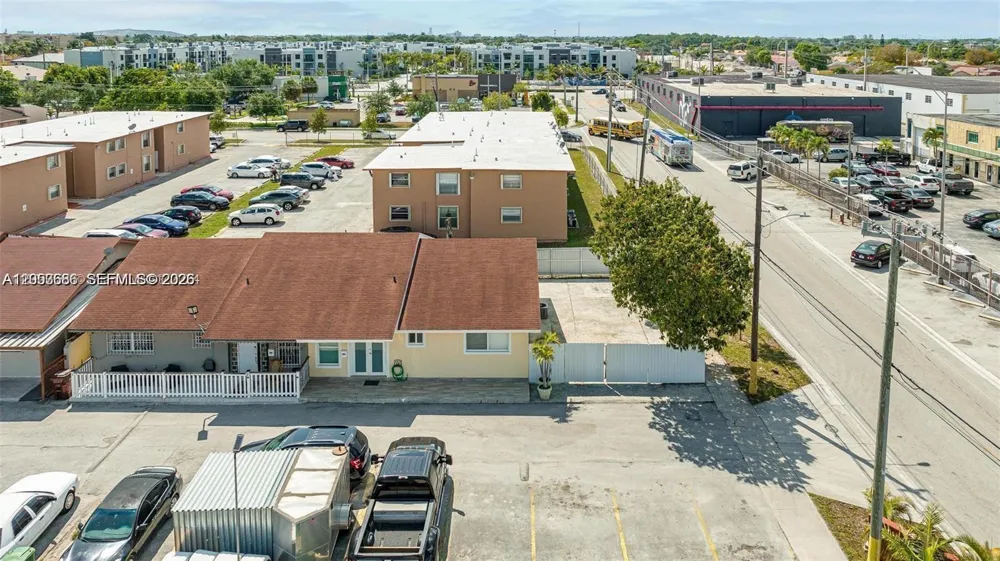 330 W 74th Pl #330 Hialeah, FL 33014