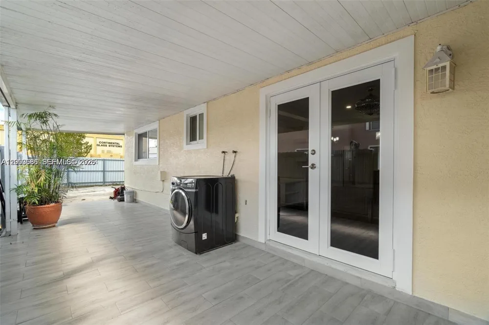 330 W 74th Pl #330 Hialeah, FL 33014