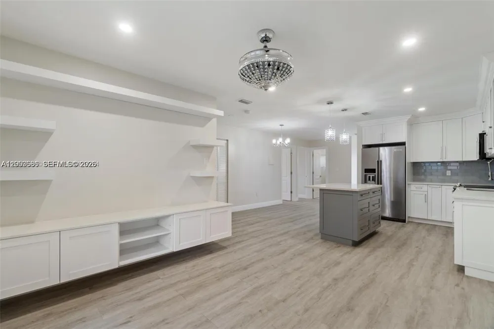 330 W 74th Pl #330 Hialeah, FL 33014