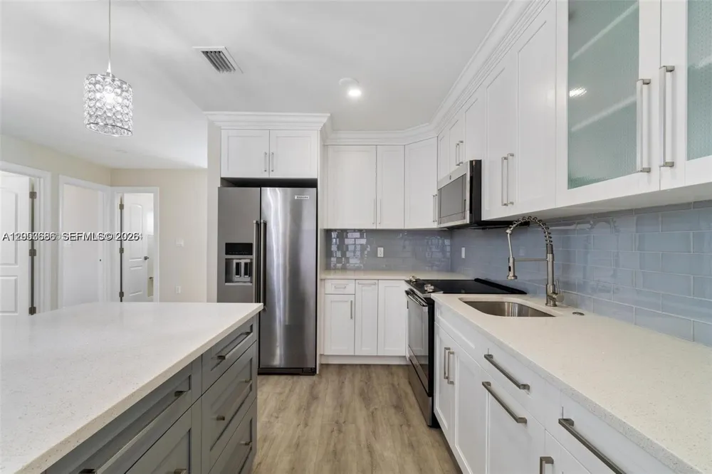 330 W 74th Pl #330 Hialeah, FL 33014