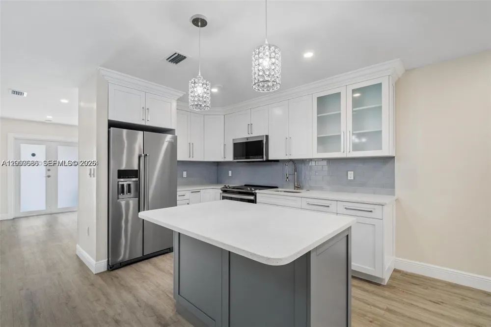 330 W 74th Pl #330 Hialeah, FL 33014