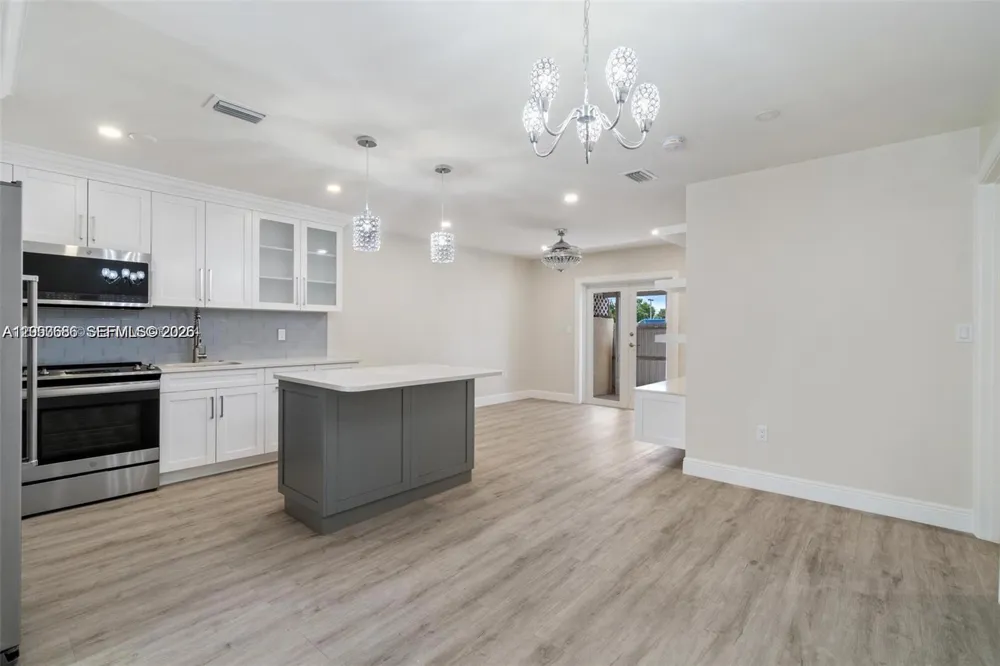 330 W 74th Pl #330 Hialeah, FL 33014