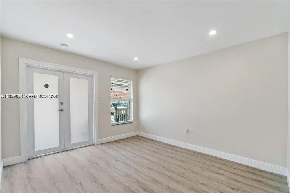 330 W 74th Pl #330 Hialeah, FL 33014