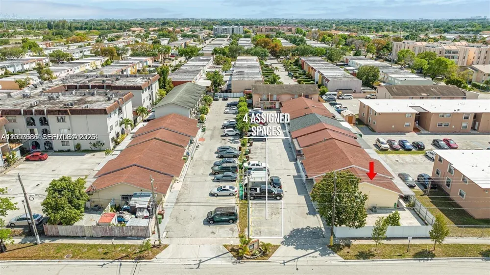 330 W 74th Pl #330 Hialeah, FL 33014