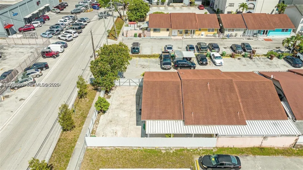 330 W 74th Pl #330 Hialeah, FL 33014